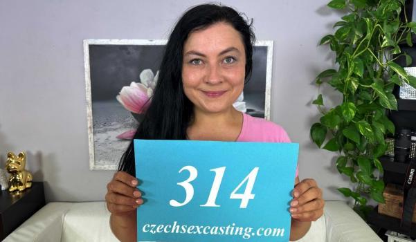 Czech Sex Casting – Lucka Cherry